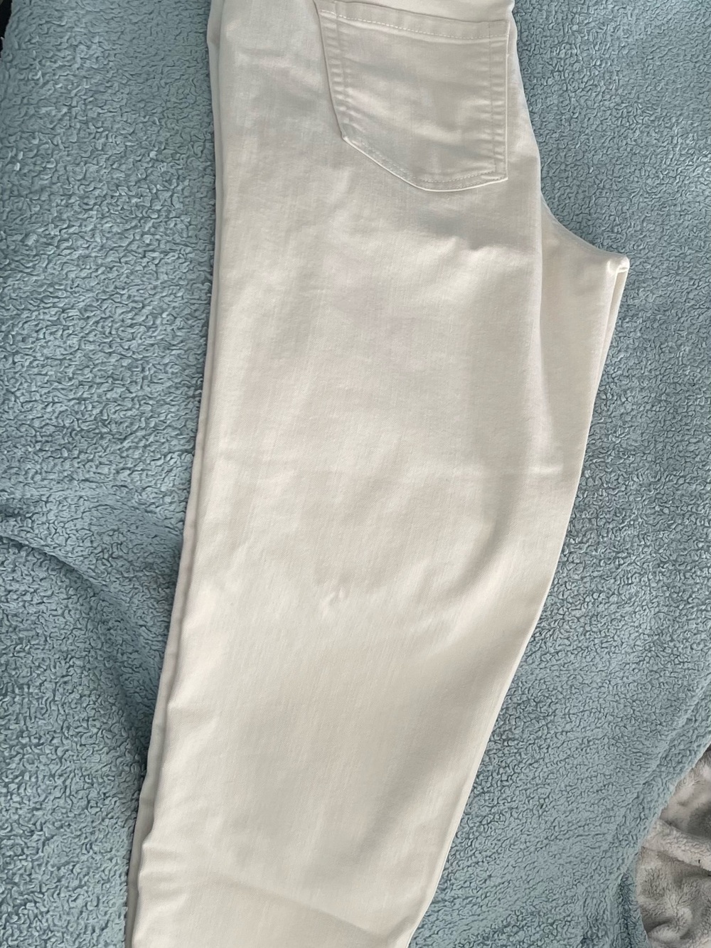Women's Cream Skinny Jeans - Classic High-Rise Stretch